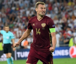 Березуцкий надеется, что Россия реабилитируется в матче с румынами
