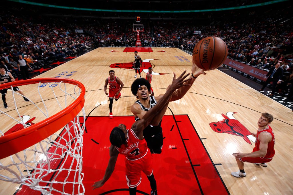 \"Чикаго\" проиграл дома \"Бруклину\"