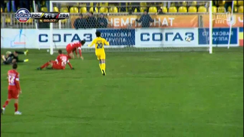 2:0 - Гол Бухарова